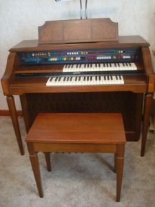 Lowrey Organ for Sale
